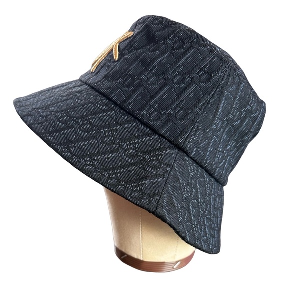 CHRISTIAN DIOR Monogram Embroidered Bucket Hat ONE SIZE Textured Black & Gray - Picture 2 of 9